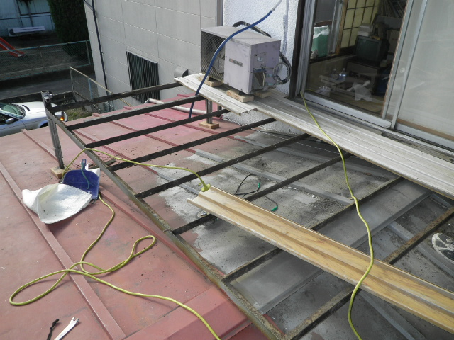 雨漏り工事の模様